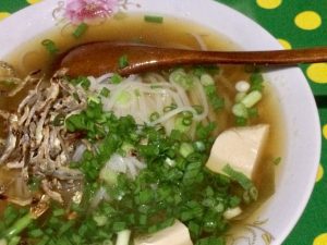 夜食ターーイム❗️は年明け #フーティウ です！ジャコ入り