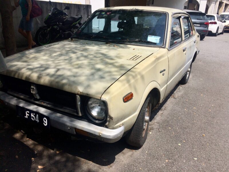 ペナン島のジョージタウンで見つけた日本車