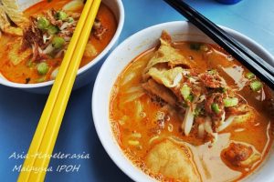 マレーシア、イポー、カレーヌードル