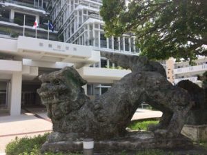 沖縄市役所シーサー