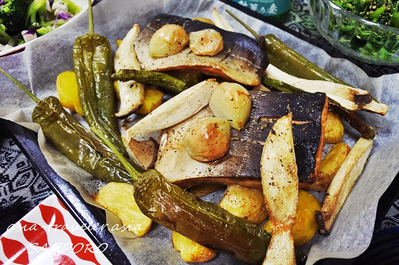 青鱒と甘長とうがらし・エリンギのオーブン焼き