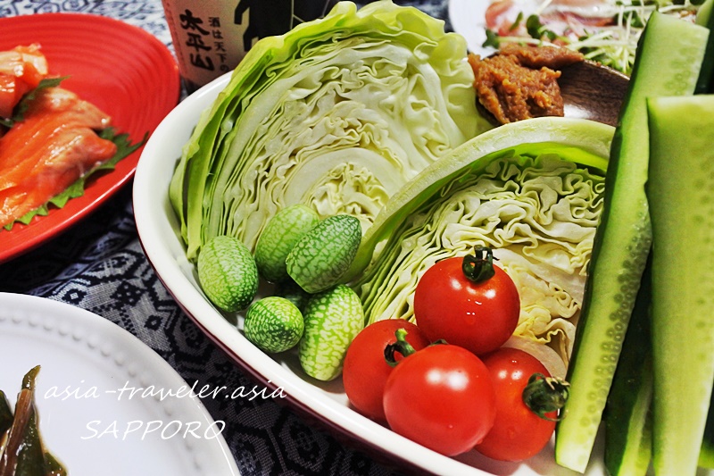 札幌自炊の新鮮野菜盛り｜メロンキュウリとミニトマト