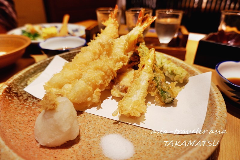高松・徳市の旬の天ぷら盛り合わせ（海老・野菜）