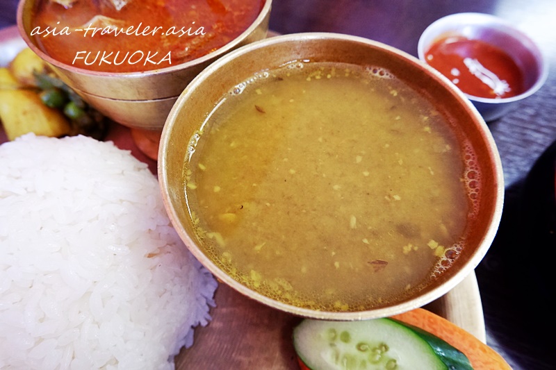 ナングロガル福岡の豆スープ（ダル）とライス定食