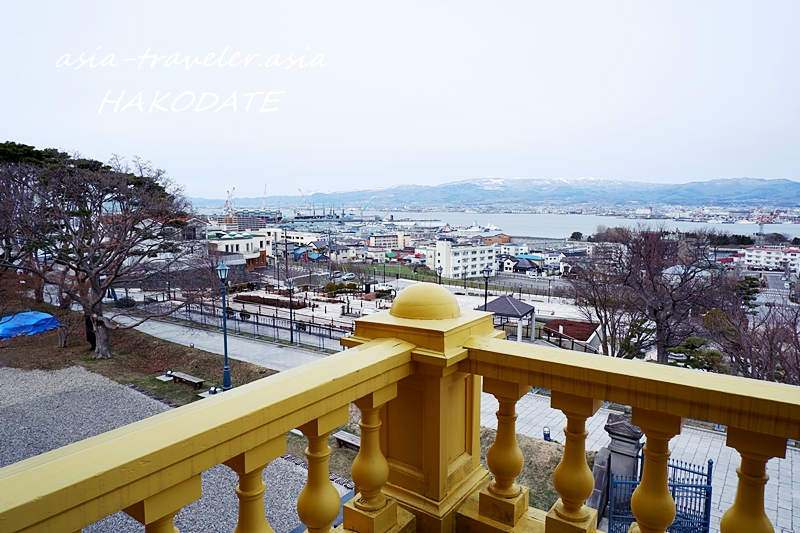 旧函館区公会堂バルコニーから望む函館港の景色