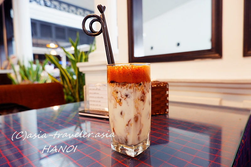 ハノイ空港カフェのヨーグルトベトナム珈琲スアチュアカフェ