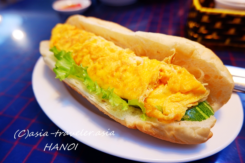 ハノイEl Domoの玉子とパテのバインミー