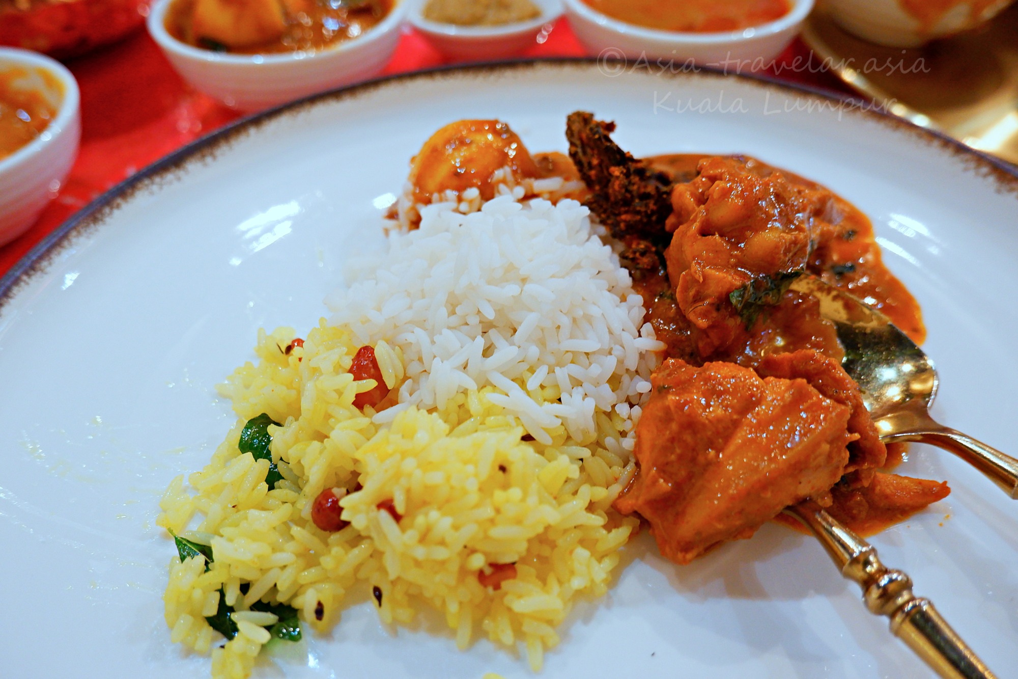 クアラルンプールHERITAGE HOUSEのターリー白米とレモンライス＆チキンカレー