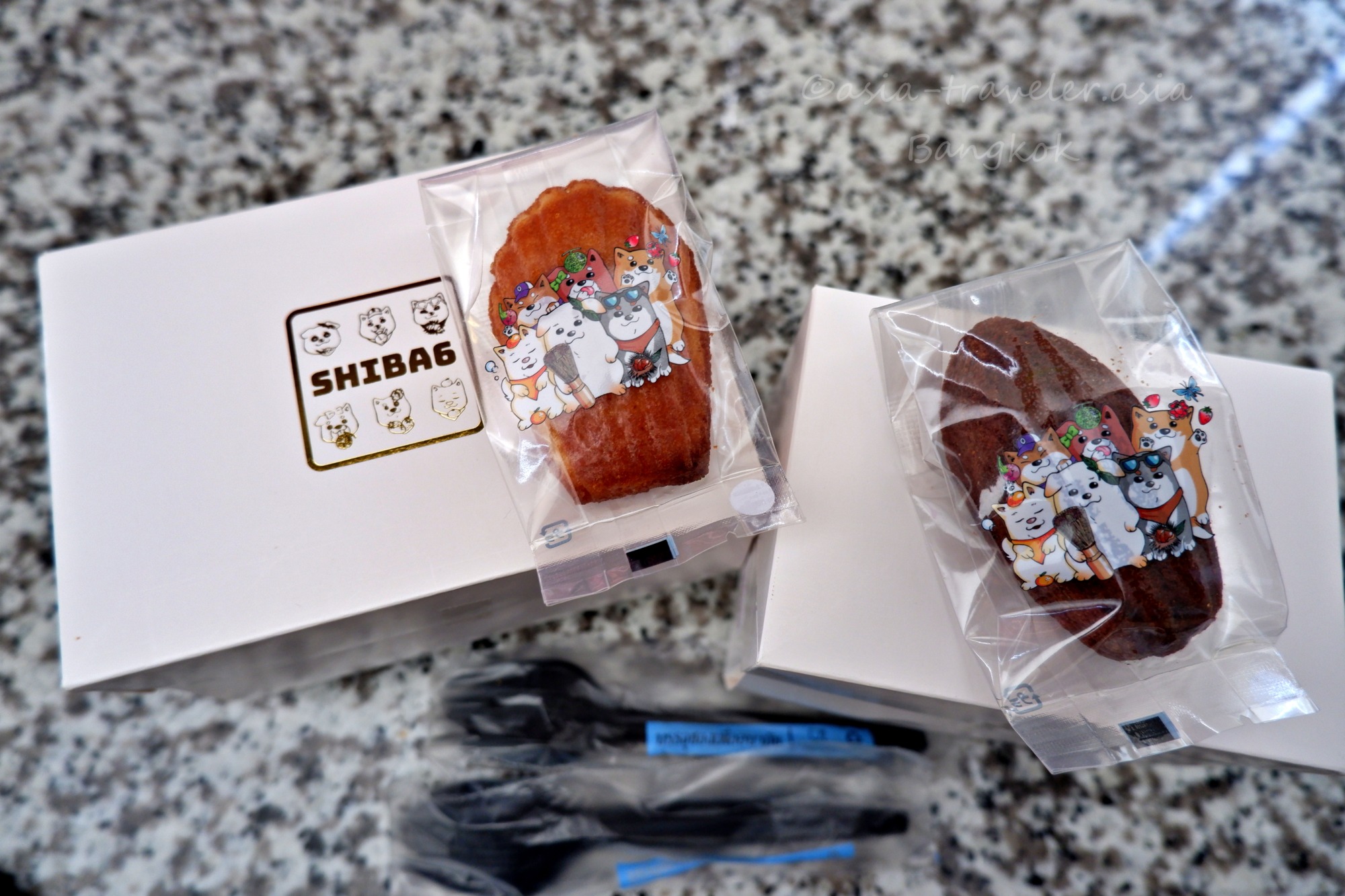 バンコクのかしや・柴犬キャラクターのマドレーヌ2個入りパッケージ