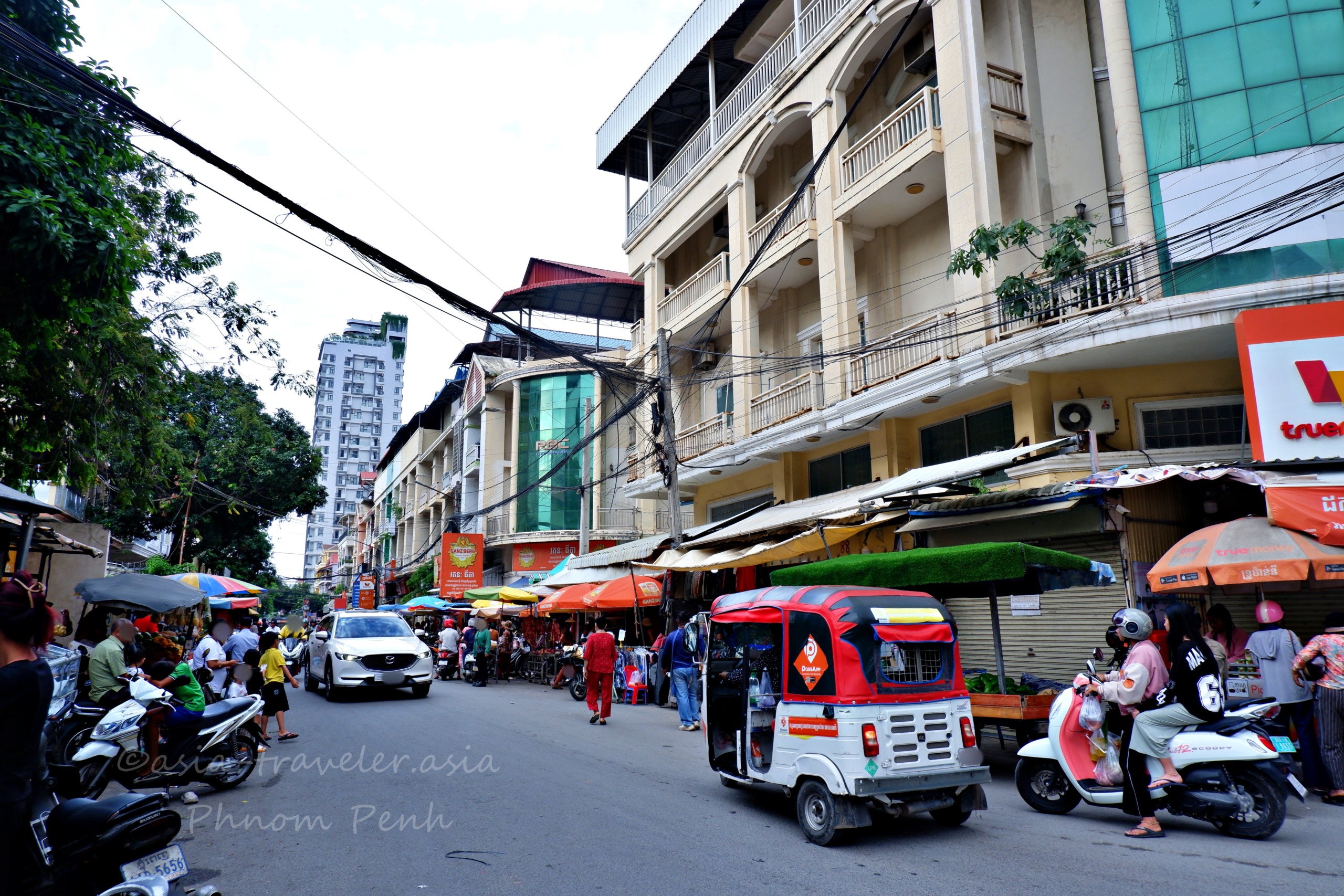 プノンペン バントラベックプラザ