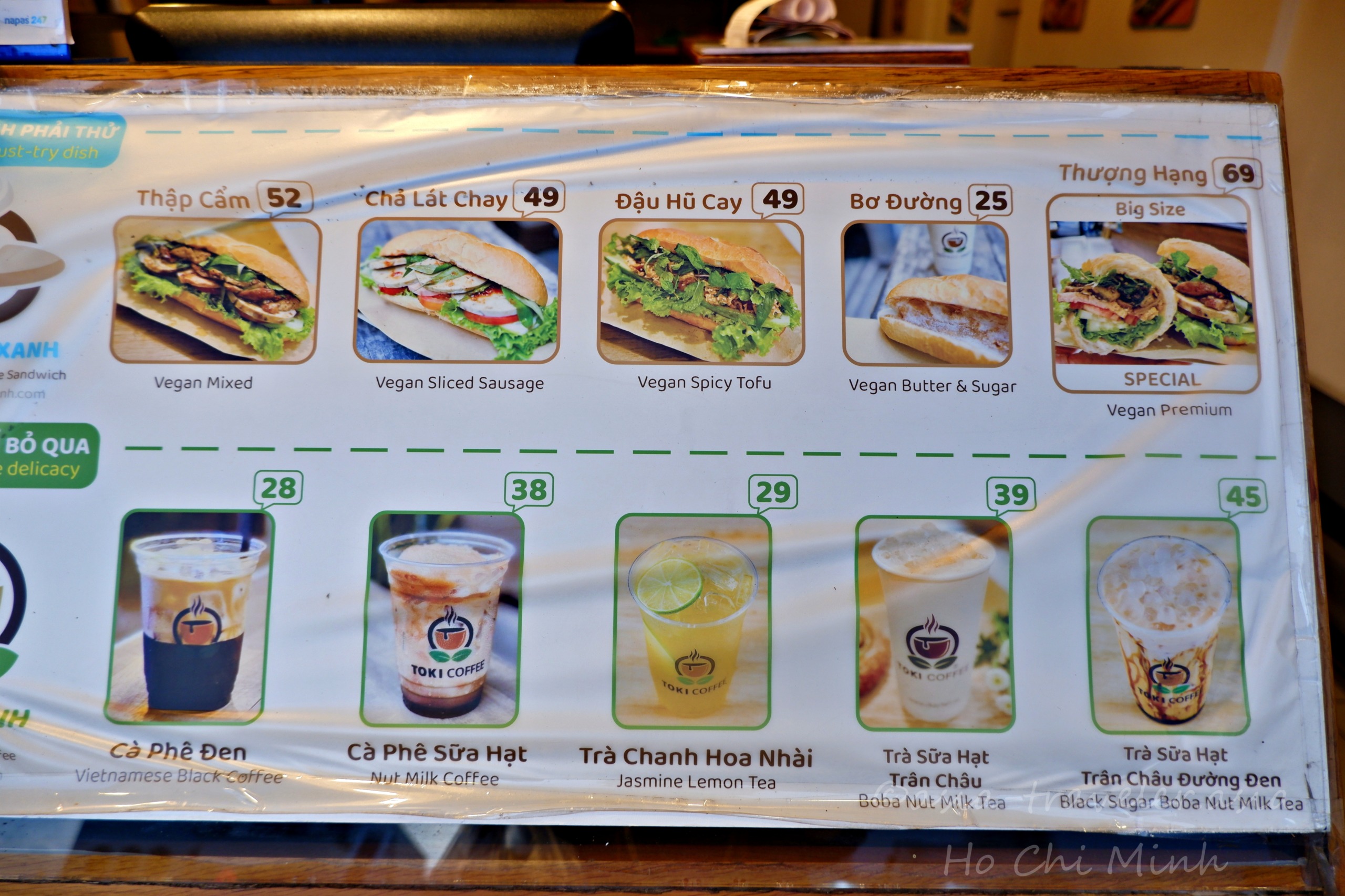 Banh Mi XANHのヴィーガンバインミーメニュー表