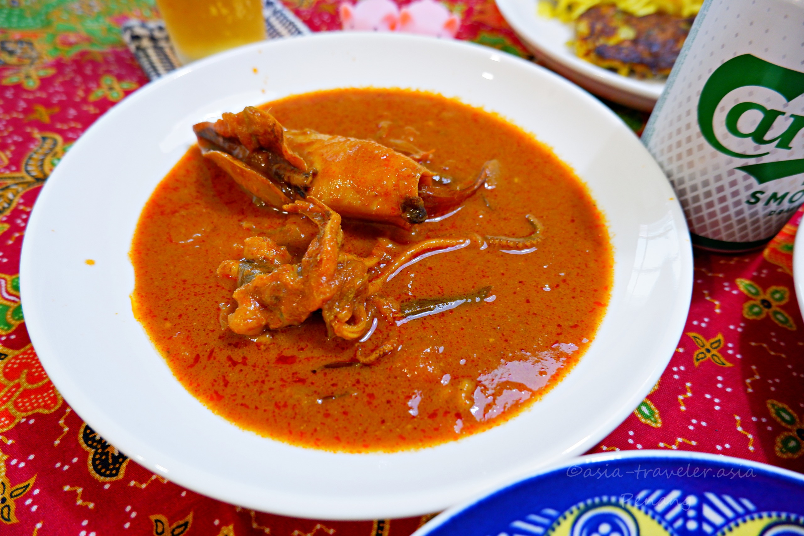 ラインクリアのイカカリー(Kari Sotong)濃厚な赤いソース