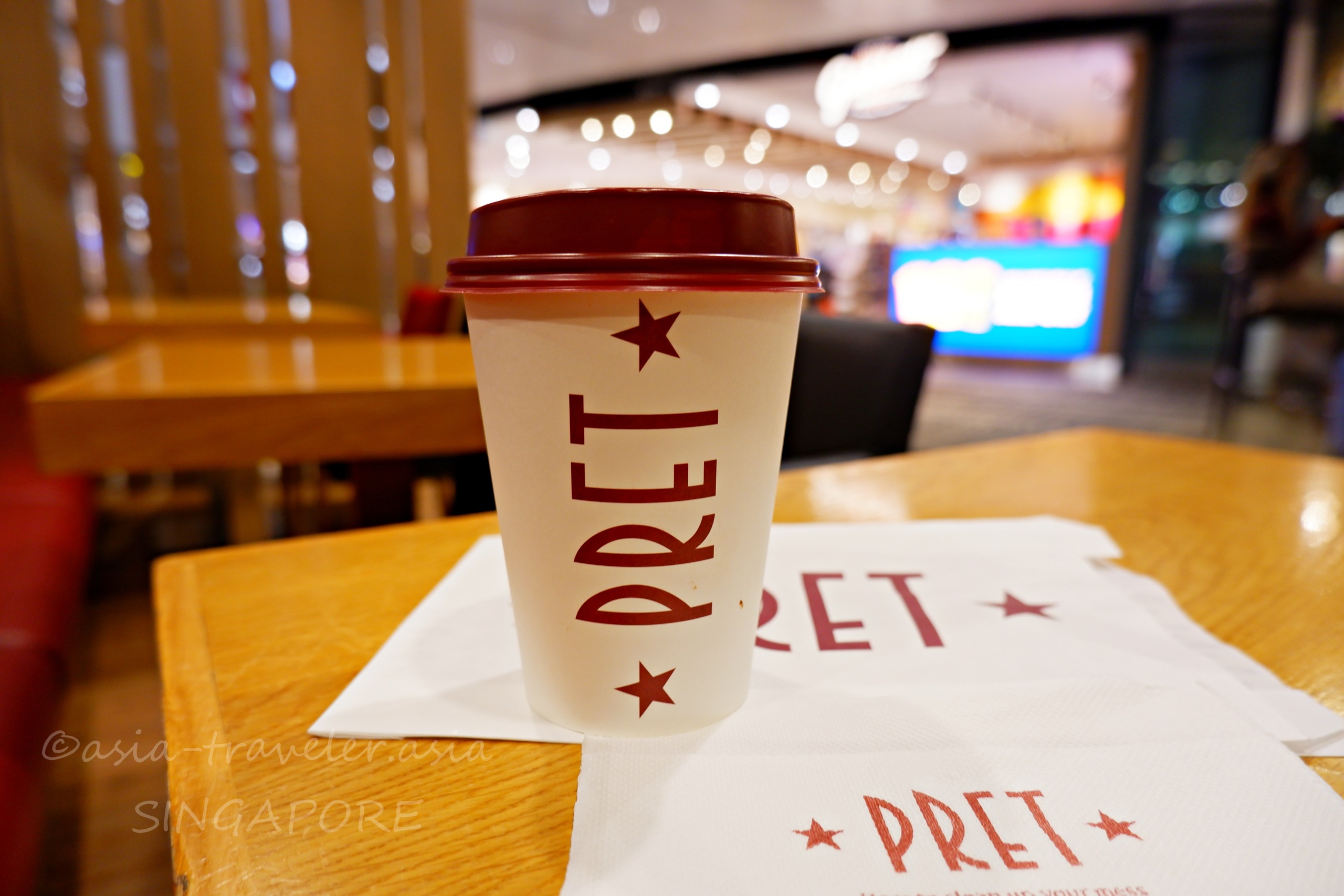 チャンギ空港Pret A Mangerのテイクアウトコーヒーカップ