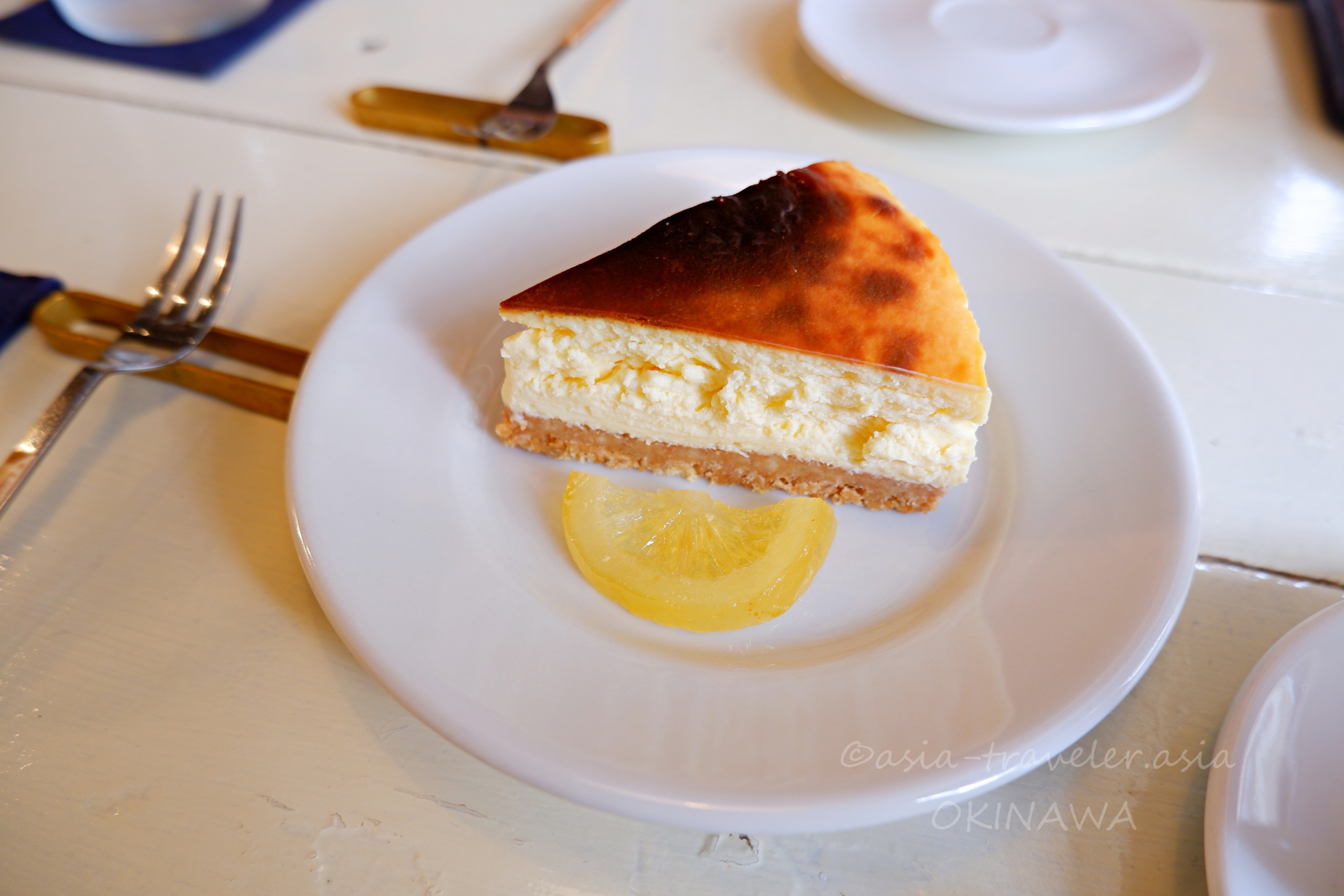 カフネのNYチーズケーキとレモンコンフィチュール