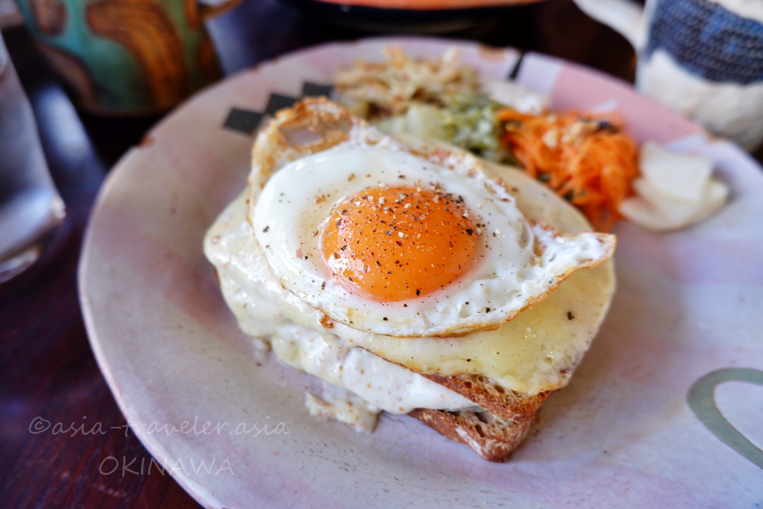 たそかれ珈琲のクロックマダム・半熟目玉焼きのせ
