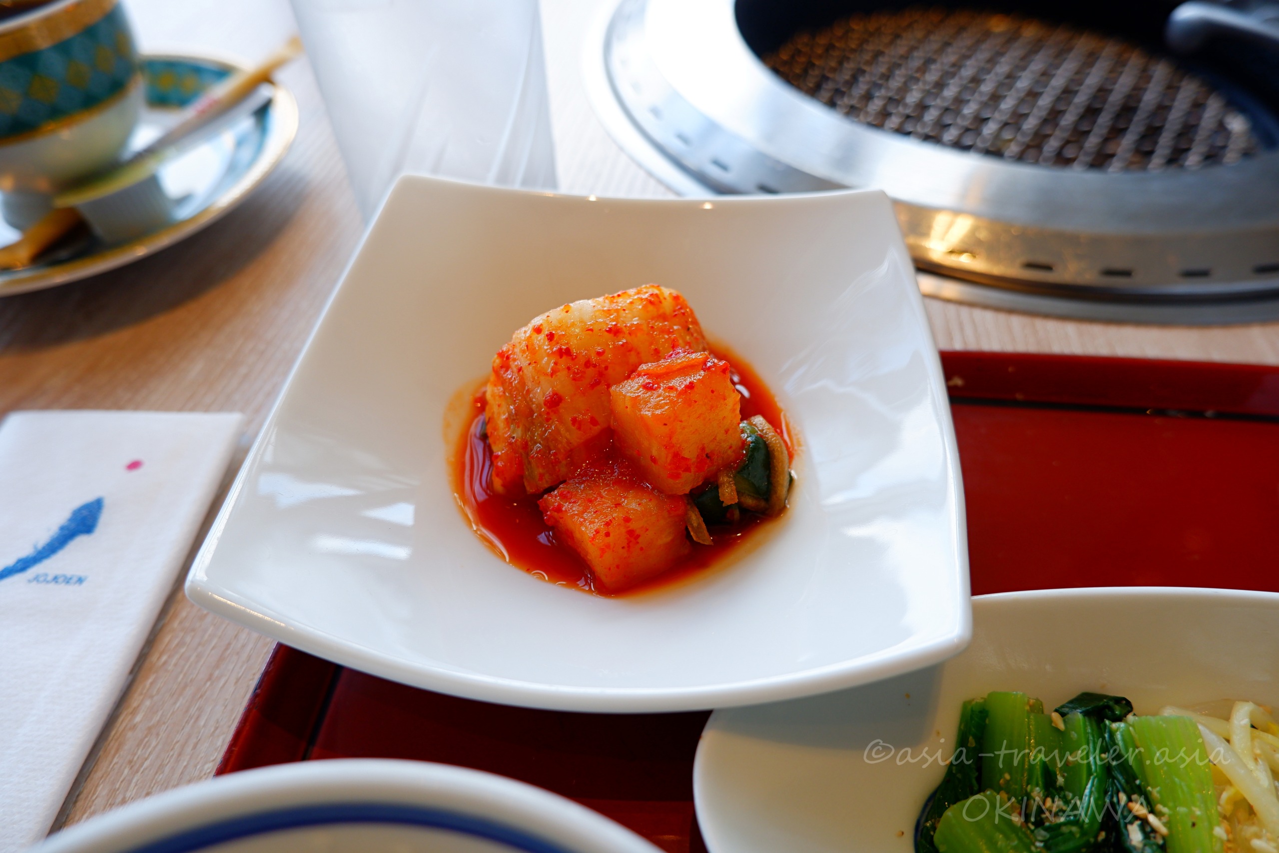 叙々苑のキムチ角切り一皿、鮮やかな赤色