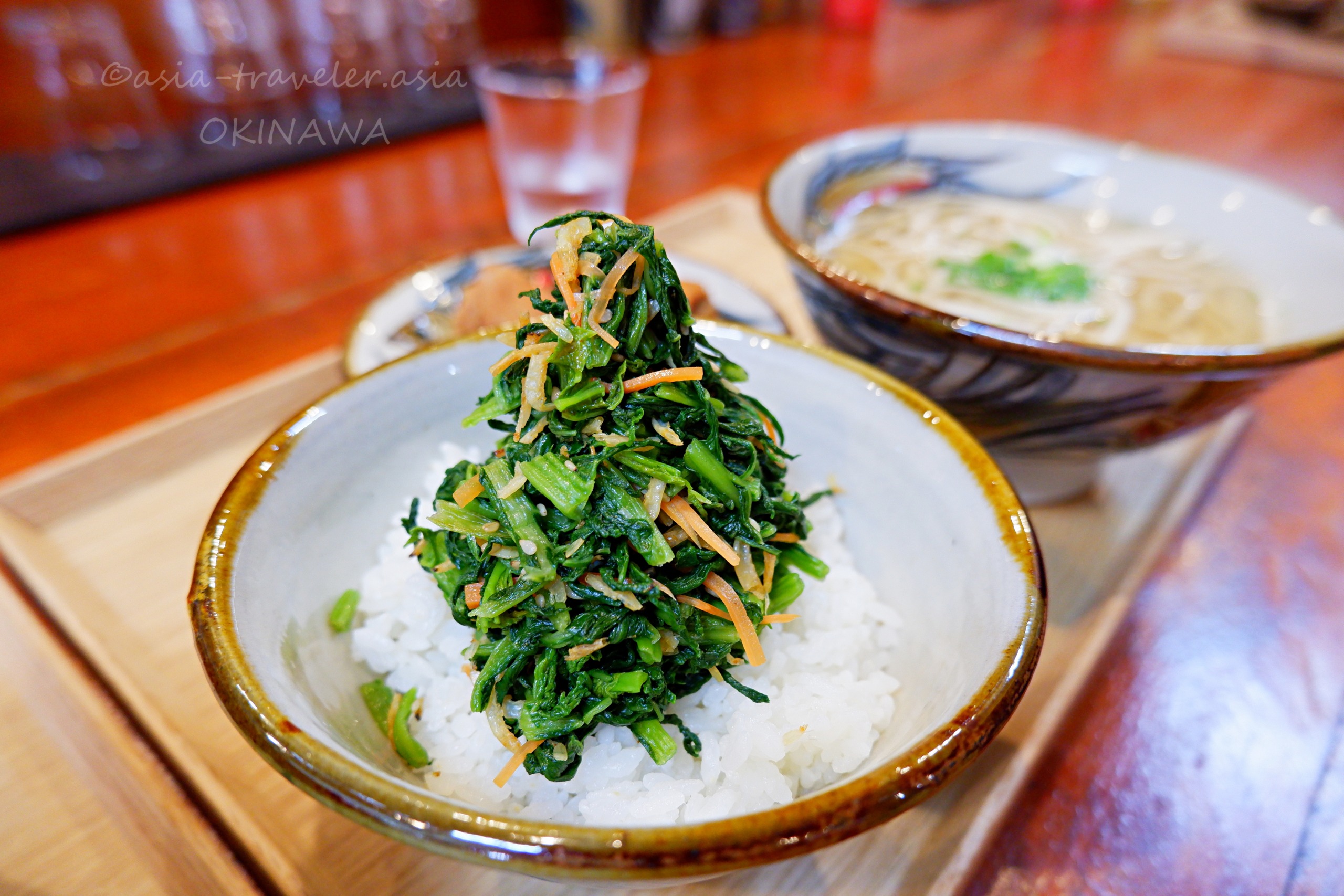 沖縄・とらやのちきなー干しエビのせご飯