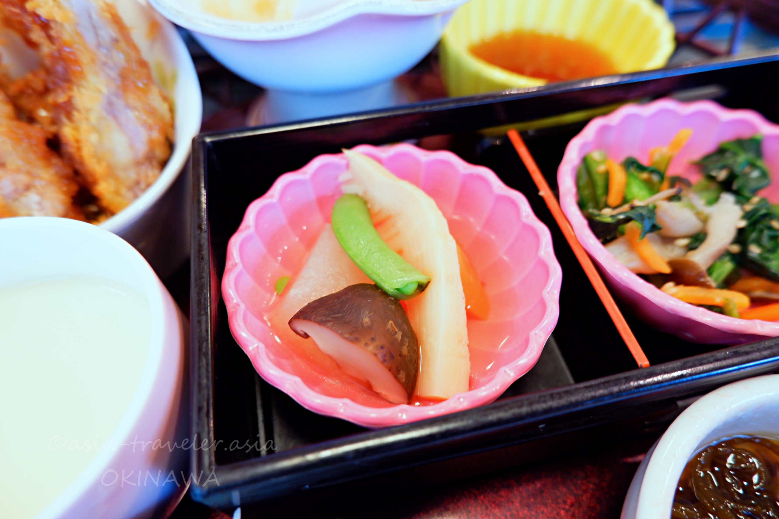 和風亭の花かご御膳に含まれる煮物の小鉢