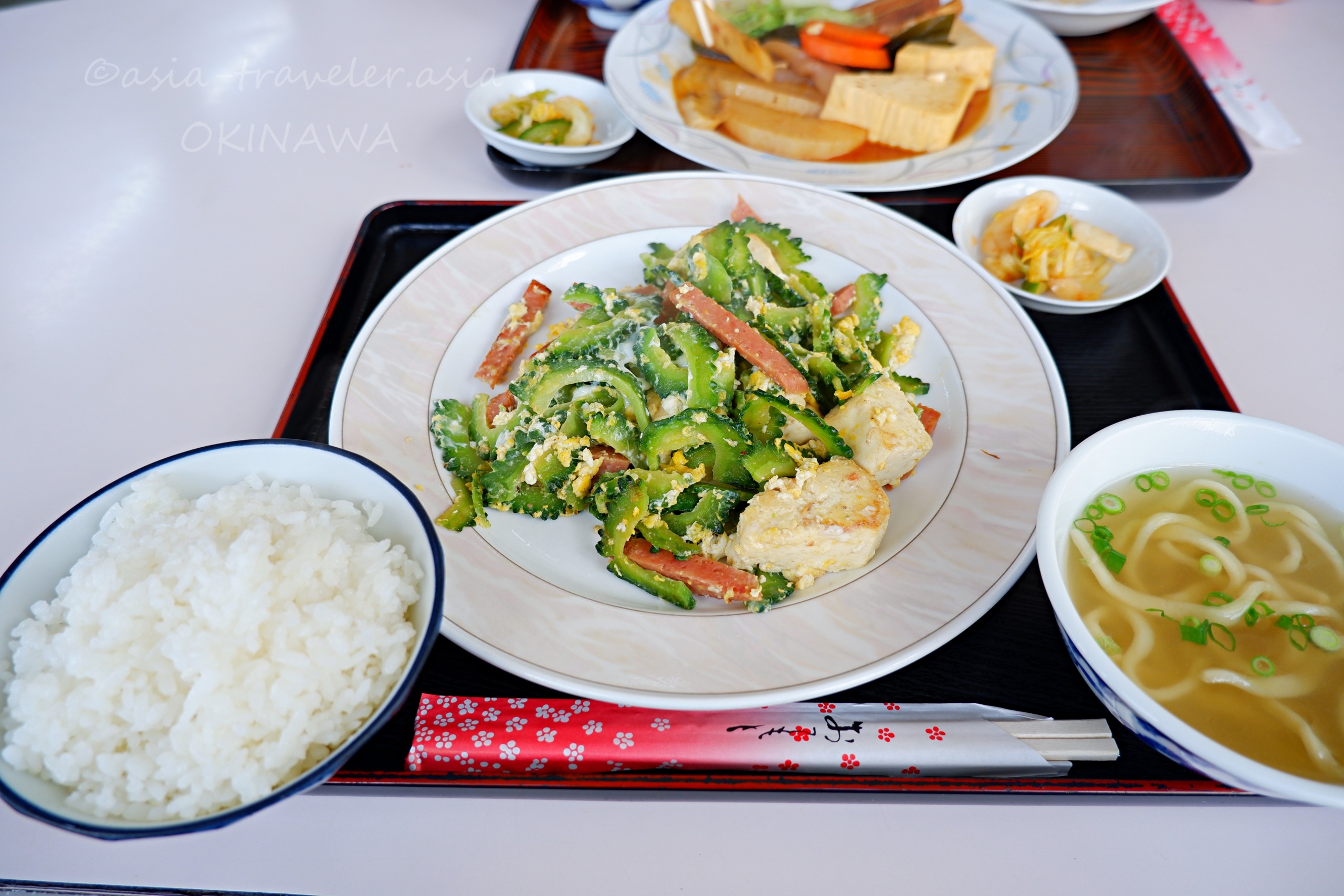 沖縄・かおりそばのゴーヤーちゃんぷる定食