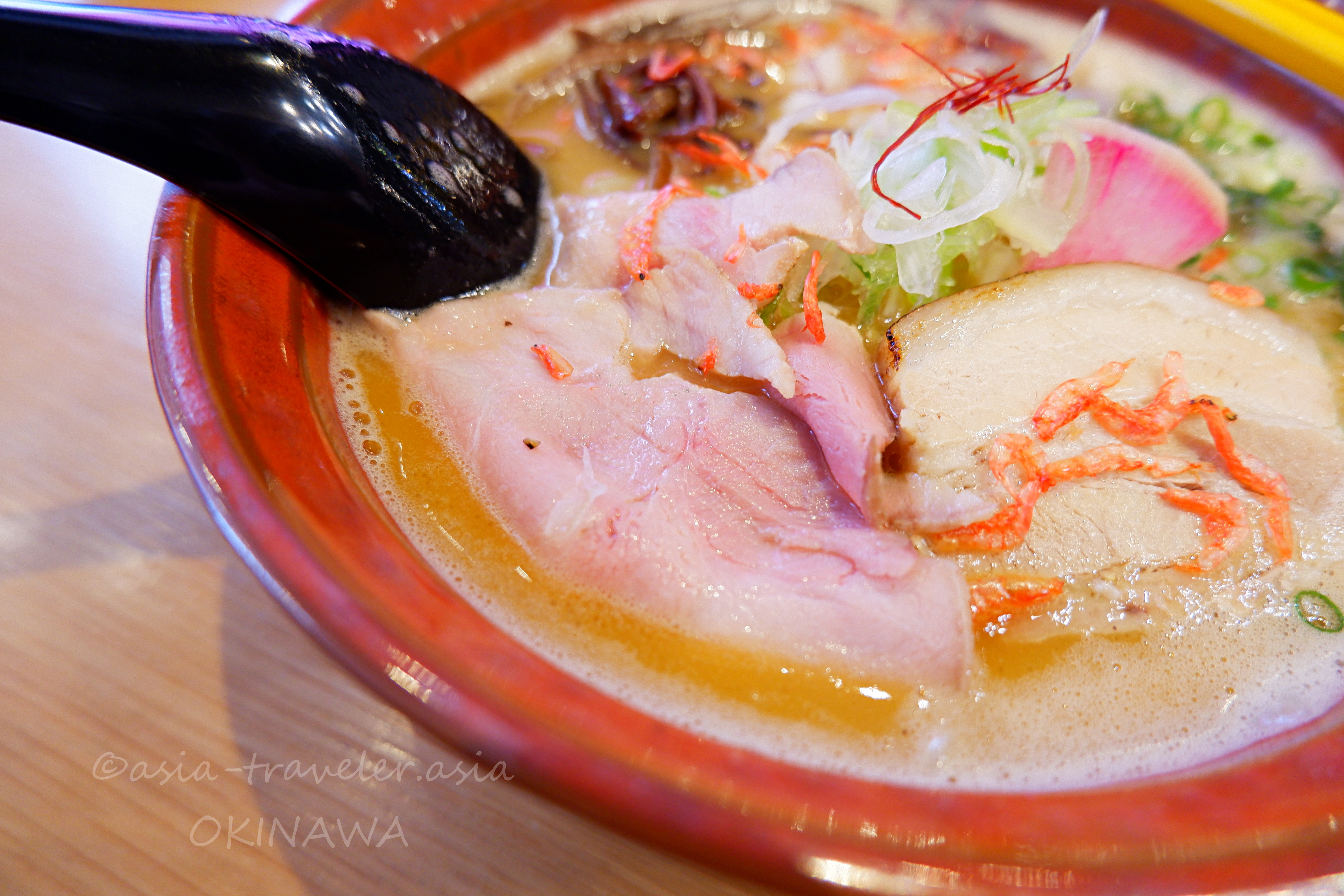 那覇・泉崎　海老そば 益々-masu2-