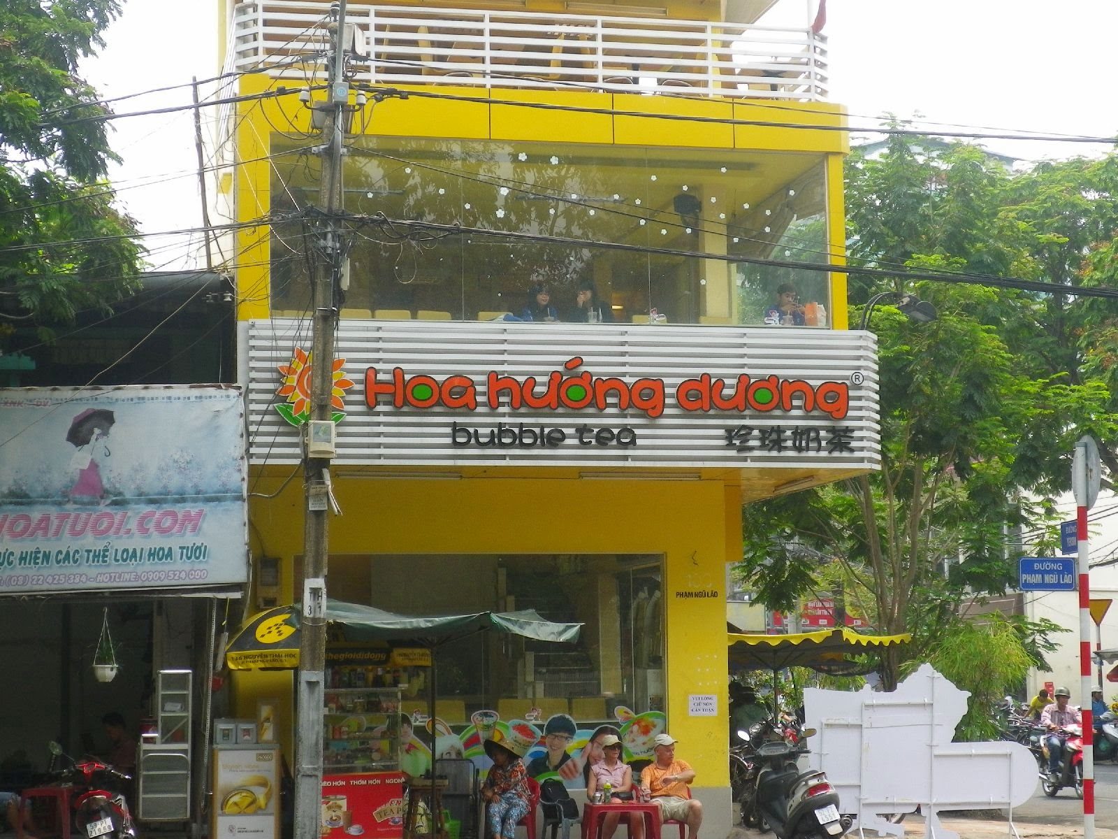 ホーチミンのバブルティーチェーン店「Hoa Huong Duong」外観