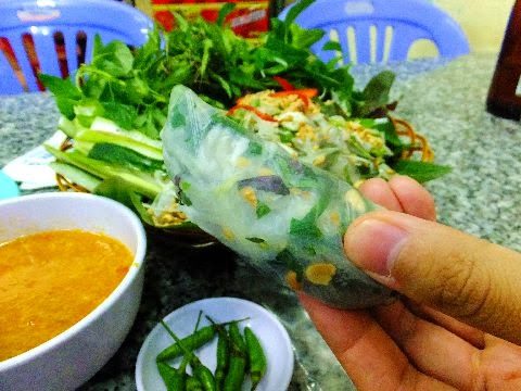 ニャチャン名物ゴイカーをライスペーパーで包んだ一口サイズ