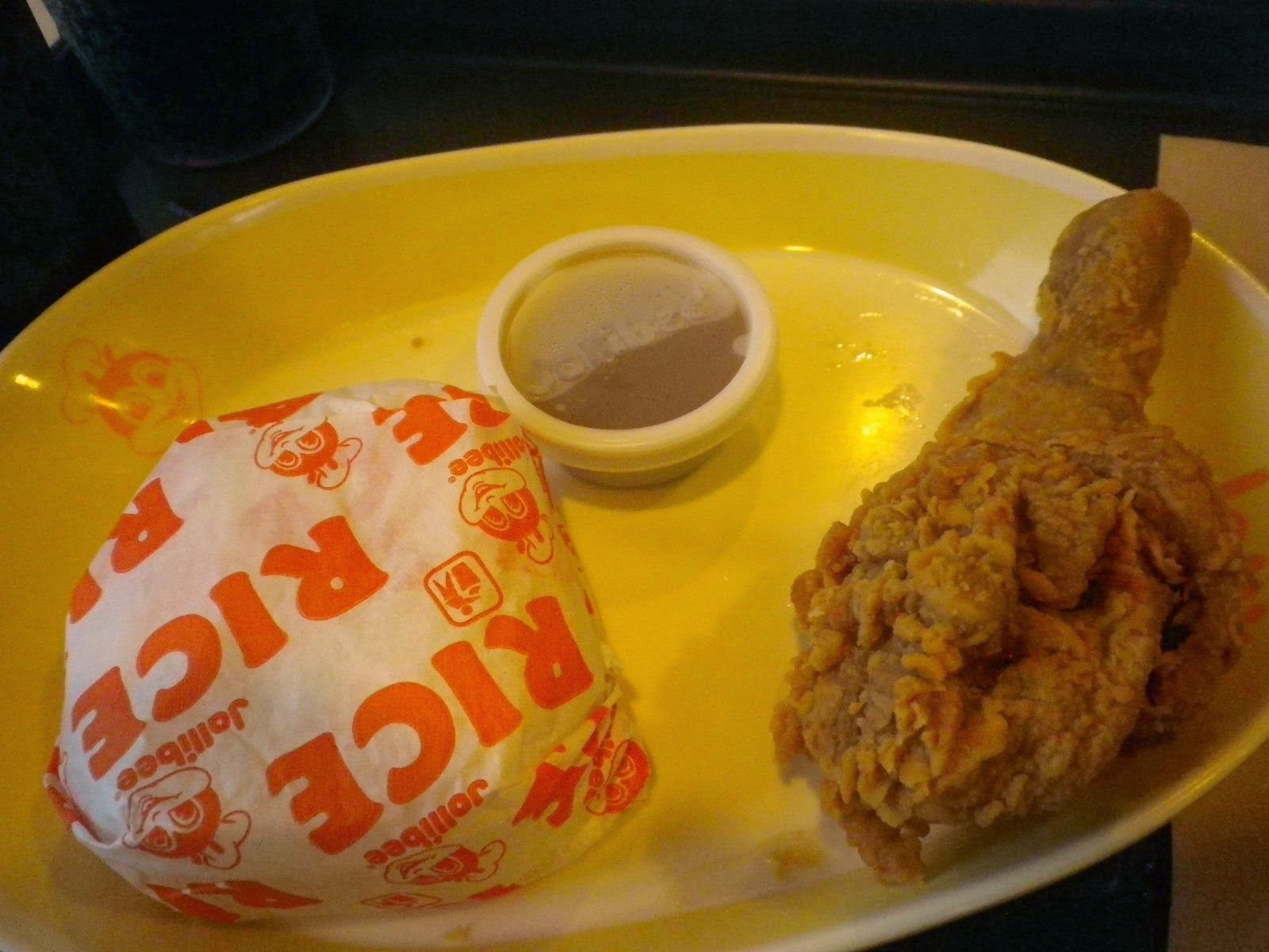 ジョリビーのチキンセット ジョリビーのチキンプレートとライスのセット