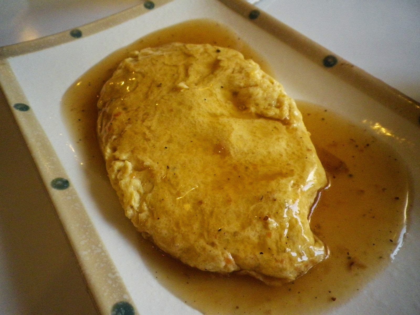 ホーチミンの中華風とろみダレかけエビ入り玉子料理