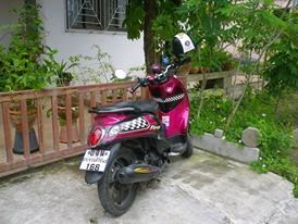 ホアヒンでレンタルしたピンクのスクーター