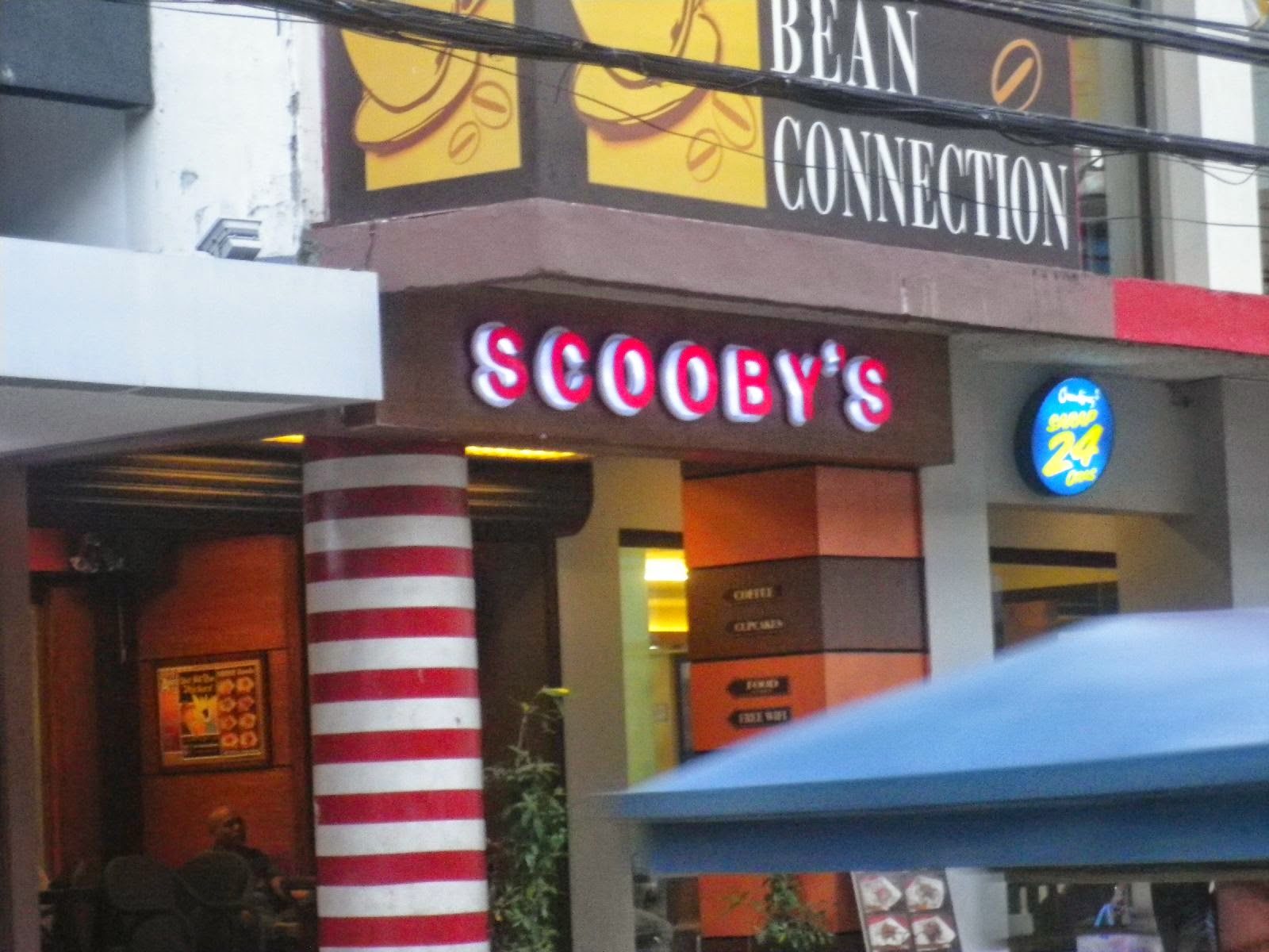 フィリピンのファーストフード フィリピンのファーストフード店SCOOBY'Sの外観