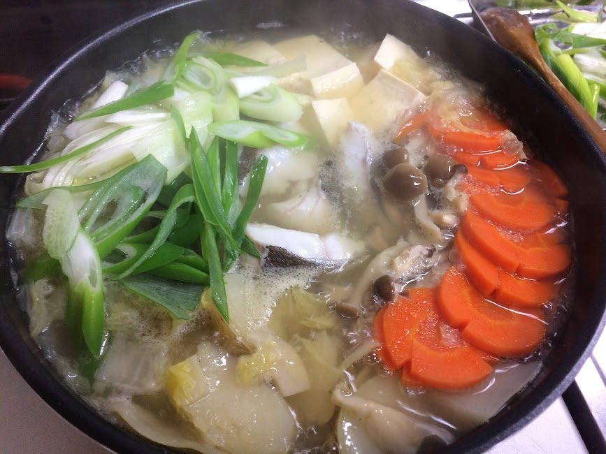 函館産タラと野菜たっぷりの塩鍋