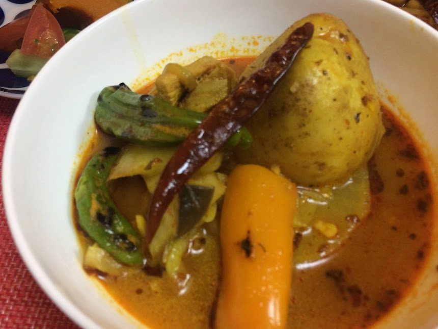 じゃがいもとオクラ入り手作りスープカレー